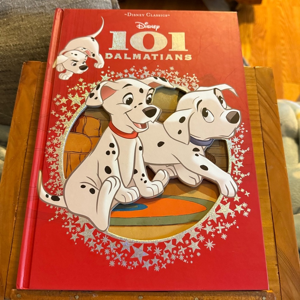 Disney Classics 101 Dalmatians Children’s Book
